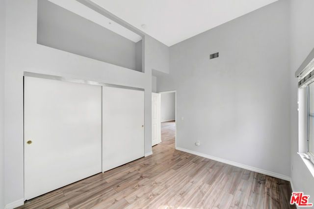 11124 Burbank Boulevard 311, North Hollywood (los Angeles), CA 91601