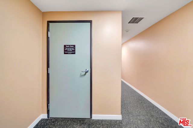 11124 Burbank Boulevard 311, North Hollywood (los Angeles), CA 91601