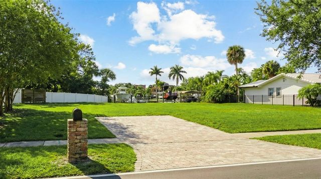 3904 DANA SHORES DRIVE, Tampa, FL 33634