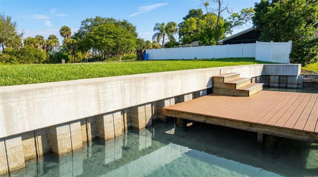 3904 DANA SHORES DRIVE, Tampa, FL 33634