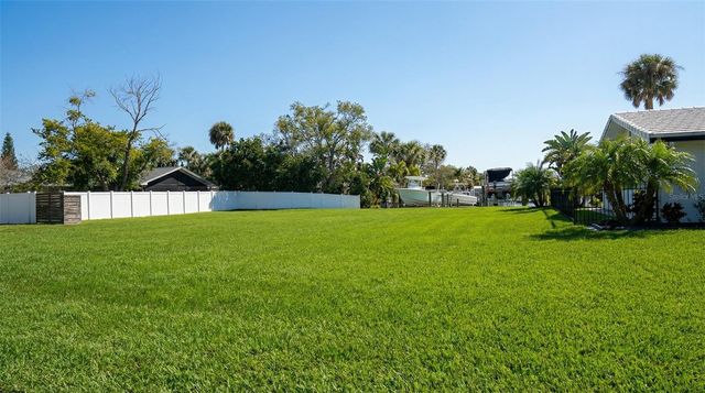 3904 DANA SHORES DRIVE, Tampa, FL 33634