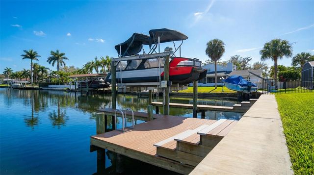 3904 DANA SHORES DRIVE, Tampa, FL 33634