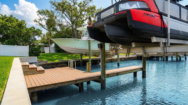 3904 DANA SHORES DRIVE, Tampa, FL 33634