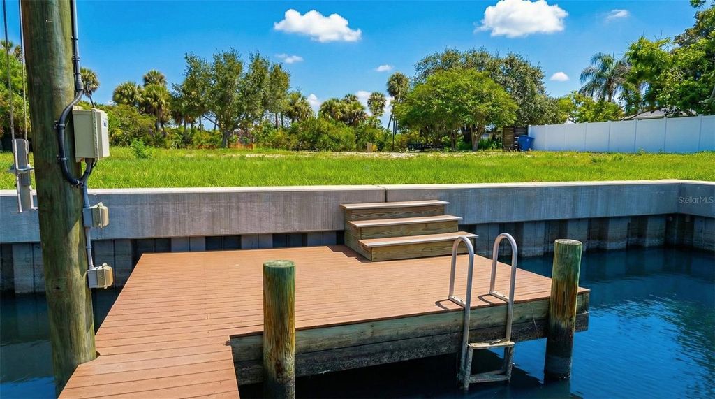 3904 DANA SHORES DRIVE, Tampa, FL 33634