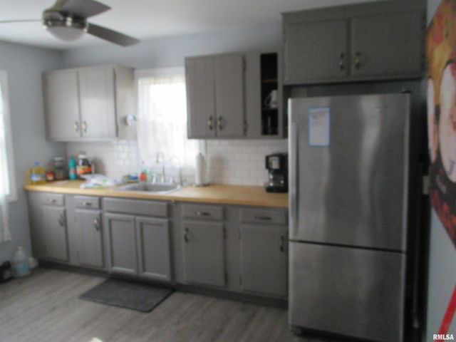 3341 N LEROY Avenue, Peoria, IL 61604