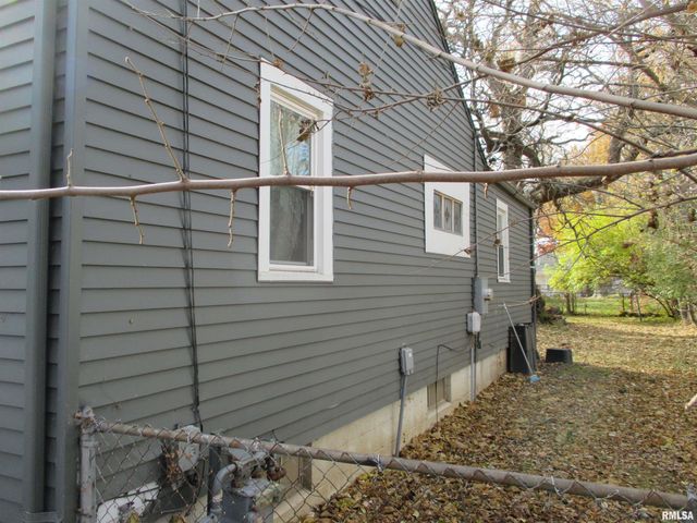 3341 N LEROY Avenue, Peoria, IL 61604