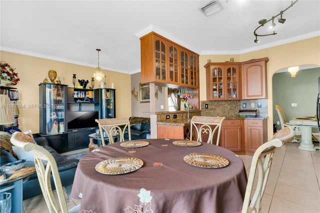 19269 NW 14th St, Pembroke Pines, FL 33029