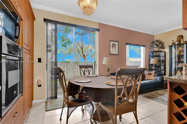 19269 NW 14th St, Pembroke Pines, FL 33029