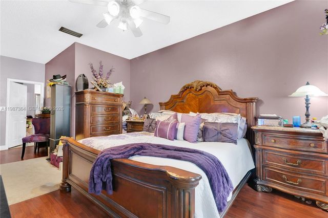 19269 NW 14th St, Pembroke Pines, FL 33029