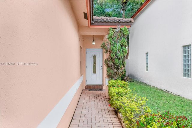 19269 NW 14th St, Pembroke Pines, FL 33029