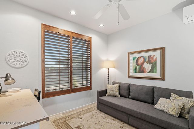 1062 W Union Bell Drive, Green Valley, AZ 85614