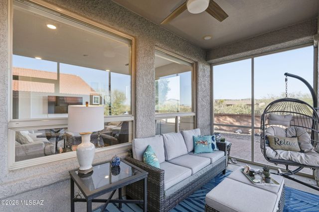 1062 W Union Bell Drive, Green Valley, AZ 85614