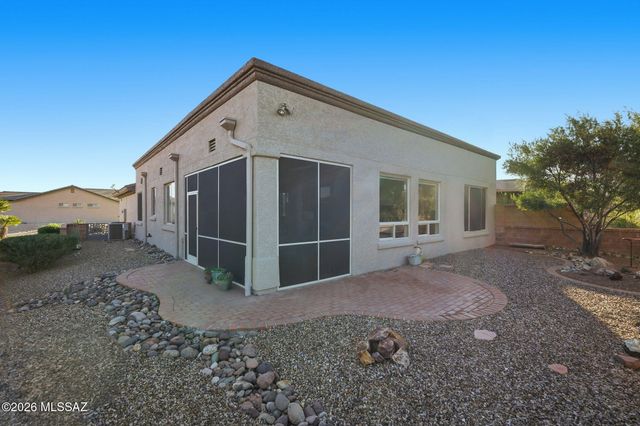 1062 W Union Bell Drive, Green Valley, AZ 85614