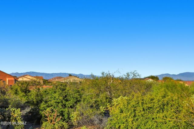 1062 W Union Bell Drive, Green Valley, AZ 85614