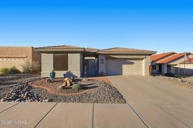 1062 W Union Bell Drive, Green Valley, AZ 85614