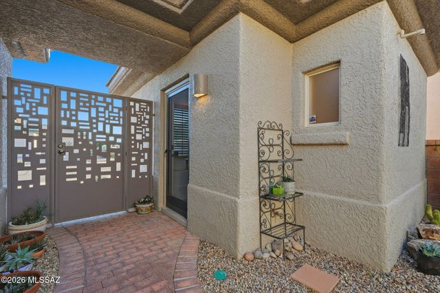 1062 W Union Bell Drive, Green Valley, AZ 85614