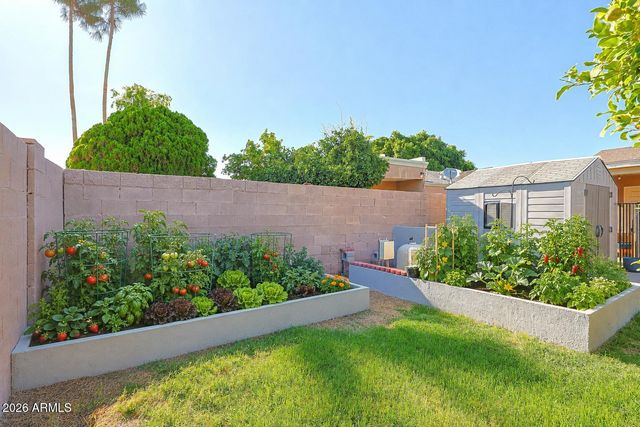 2327 W SUNNYSIDE Avenue, Phoenix, AZ 85029