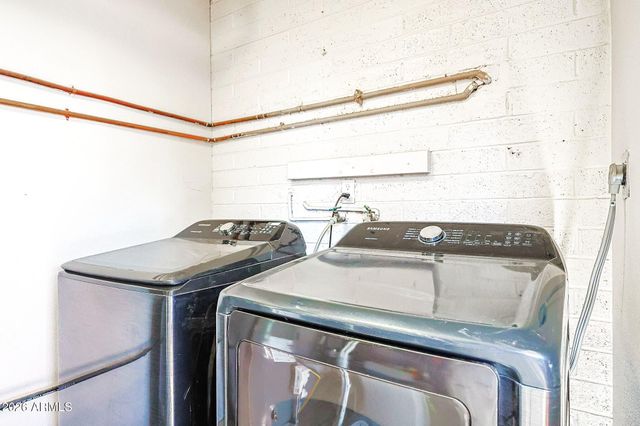 2327 W SUNNYSIDE Avenue, Phoenix, AZ 85029