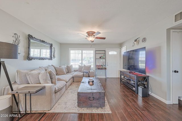 2327 W SUNNYSIDE Avenue, Phoenix, AZ 85029
