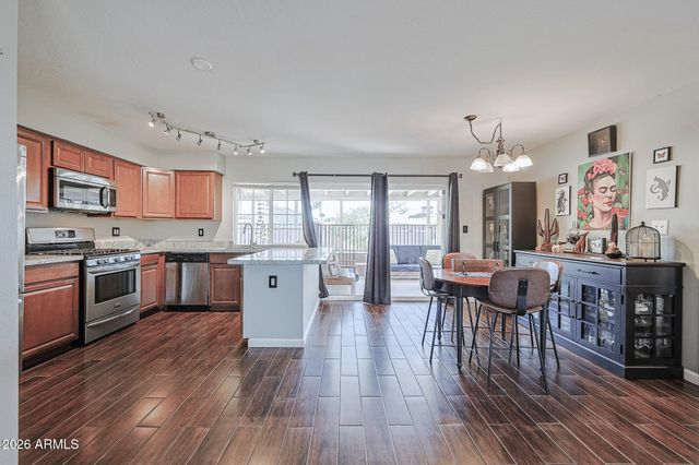 2327 W SUNNYSIDE Avenue, Phoenix, AZ 85029
