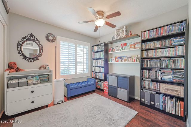 2327 W SUNNYSIDE Avenue, Phoenix, AZ 85029