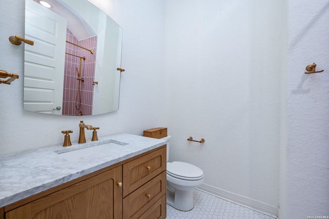 1626 Buttonwood, San Antonio, TX 78260