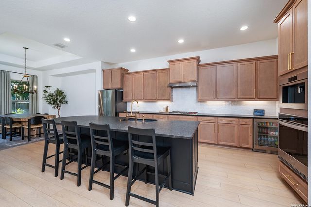 1626 Buttonwood, San Antonio, TX 78260