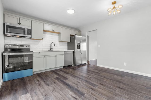 2043 E Teralta Circle, Cincinnati, OH 45211