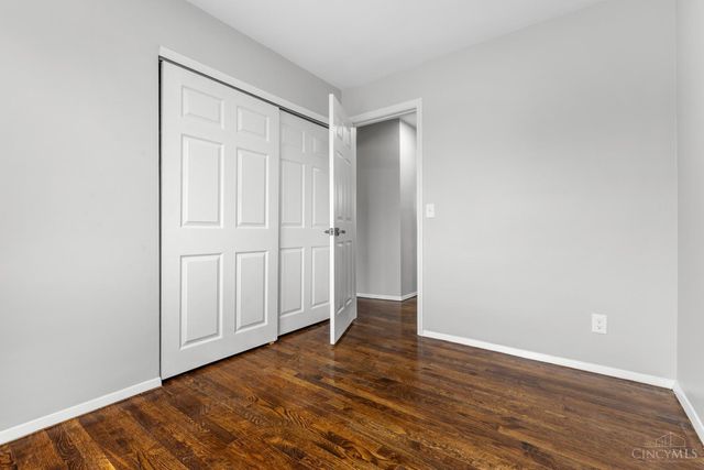 2043 E Teralta Circle, Cincinnati, OH 45211