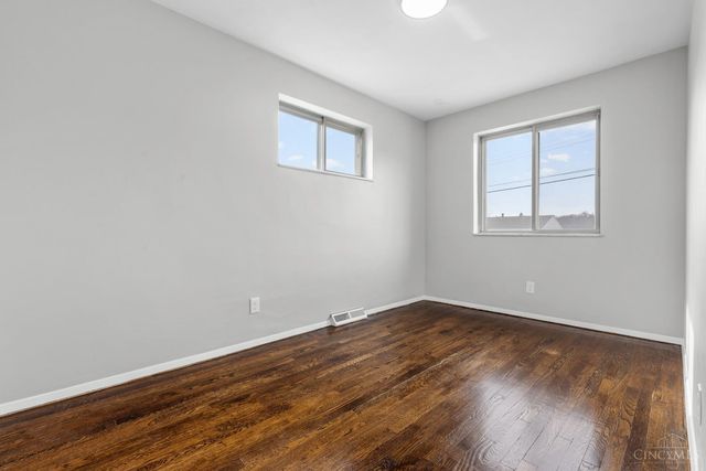 2043 E Teralta Circle, Cincinnati, OH 45211