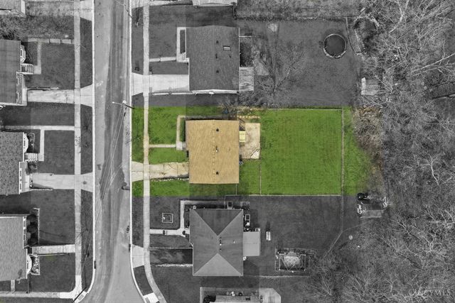 2043 E Teralta Circle, Cincinnati, OH 45211