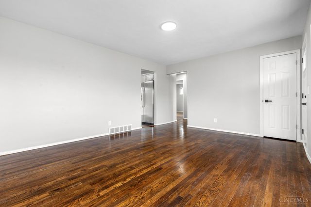 2043 E Teralta Circle, Cincinnati, OH 45211