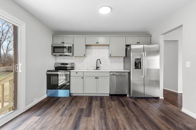 2043 E Teralta Circle, Cincinnati, OH 45211