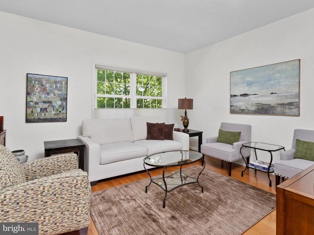 36 E PARK ST, Bordentown, NJ 08505