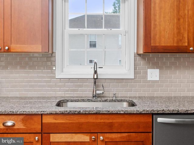 36 E PARK ST, Bordentown, NJ 08505