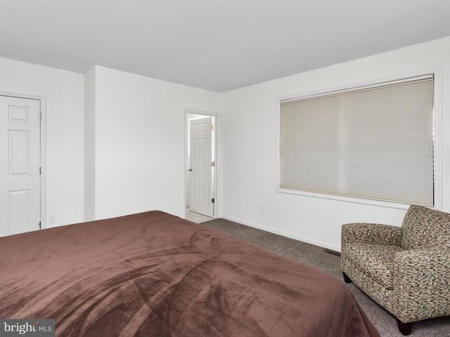 36 E PARK ST, Bordentown, NJ 08505