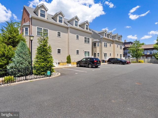 36 E PARK ST, Bordentown, NJ 08505