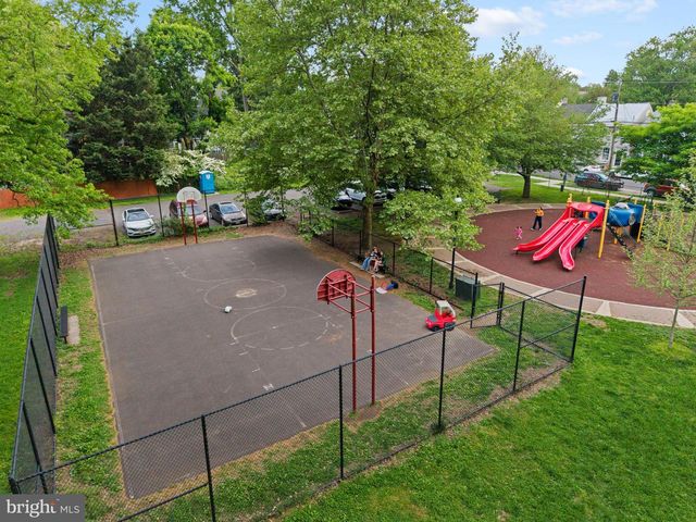 36 E PARK ST, Bordentown, NJ 08505