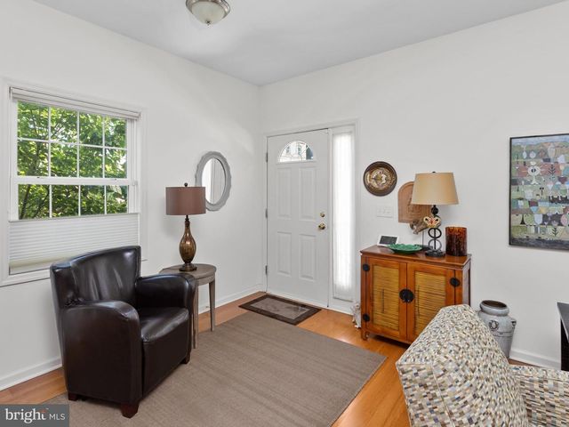 36 E PARK ST, Bordentown, NJ 08505