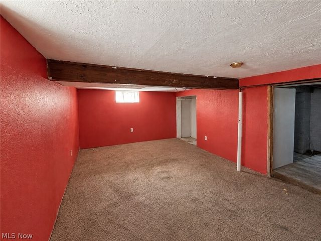 2516 Weir, Warren, OH 44483