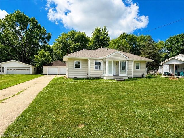 2516 Weir, Warren, OH 44483