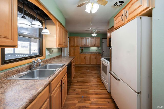 5105 Ann Hackley Drive, Fort Wayne, IN 46835