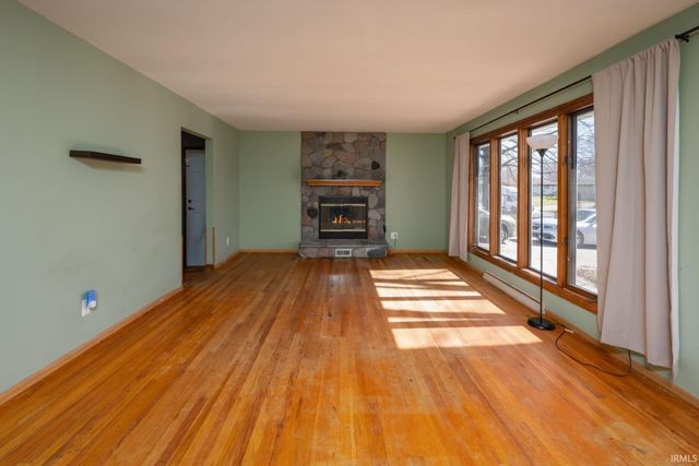 5105 Ann Hackley Drive, Fort Wayne, IN 46835