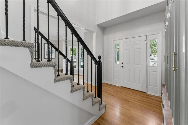 8221 W 152nd Terrace, Overland Park, KS 66223