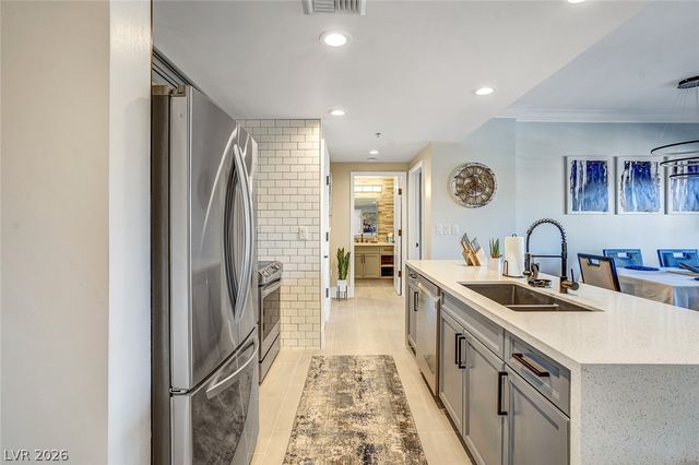 30 Strada Di Villaggio 334, Henderson, NV 89011