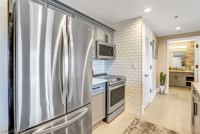 30 Strada Di Villaggio 334, Henderson, NV 89011
