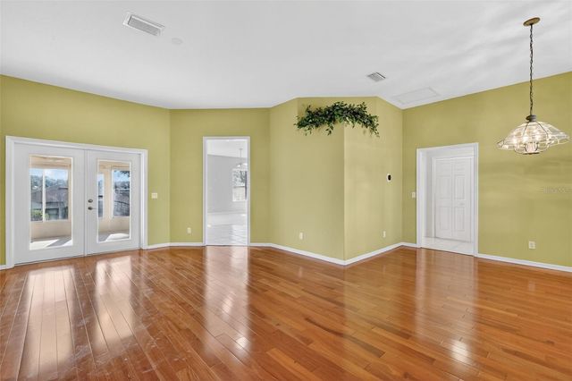 5524 SADDLEBACK COURT, Lady Lake, FL 32159