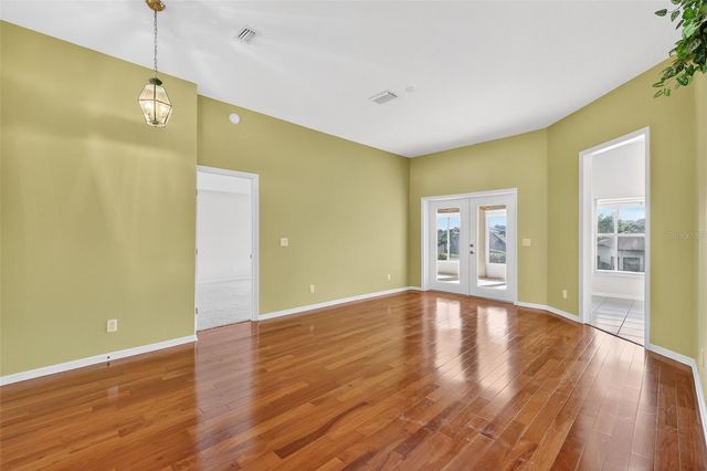 5524 SADDLEBACK COURT, Lady Lake, FL 32159