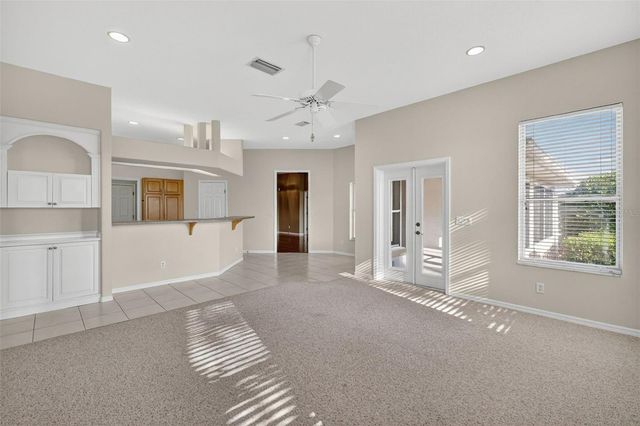 5524 SADDLEBACK COURT, Lady Lake, FL 32159