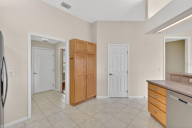 5524 SADDLEBACK COURT, Lady Lake, FL 32159